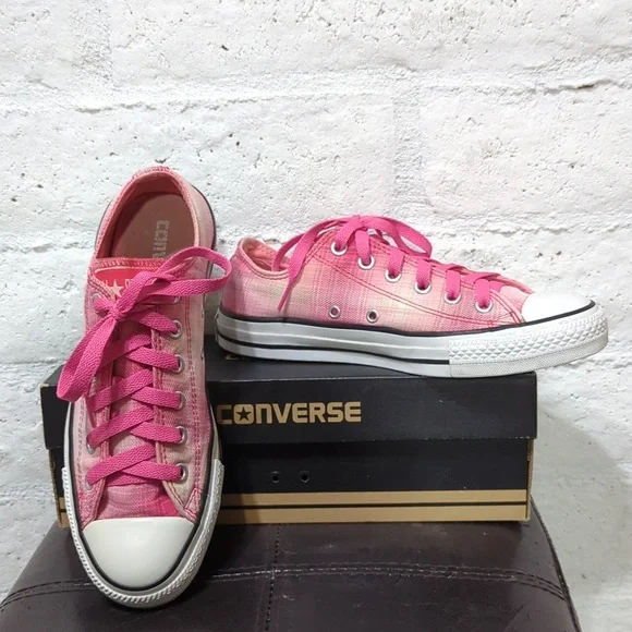 🩷 Pink Plaid Converse All Stars 🩷 - Picture 2 of 9